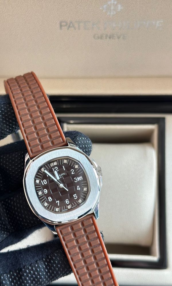 Patek Philippe Ladies Aquanaut Diamond Watch - Image 4