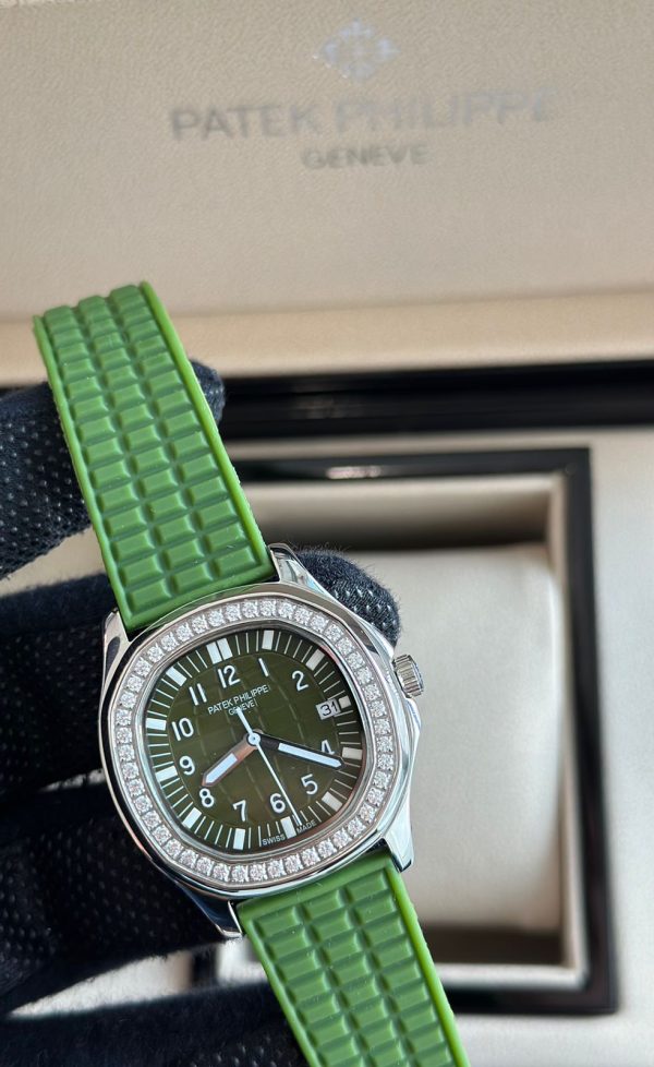 Patek Philippe Ladies Aquanaut Diamond Watch - Image 3