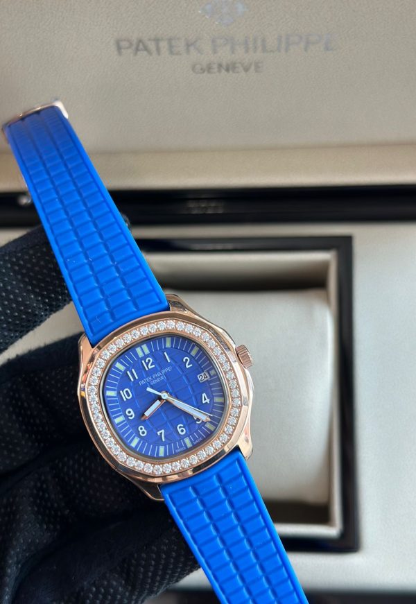 Patek Philippe Ladies Aquanaut Diamond Watch - Image 2