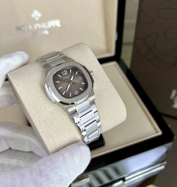 Patek Philippe Nautilus Lady Quartz - Image 4