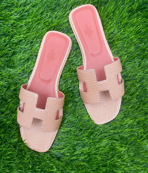 Hermes Oran Sandals In Pink