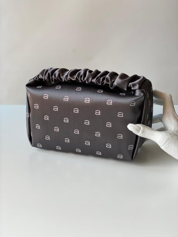 Alexander Wang Heiress Pouch In Crystal Mesh - Image 6
