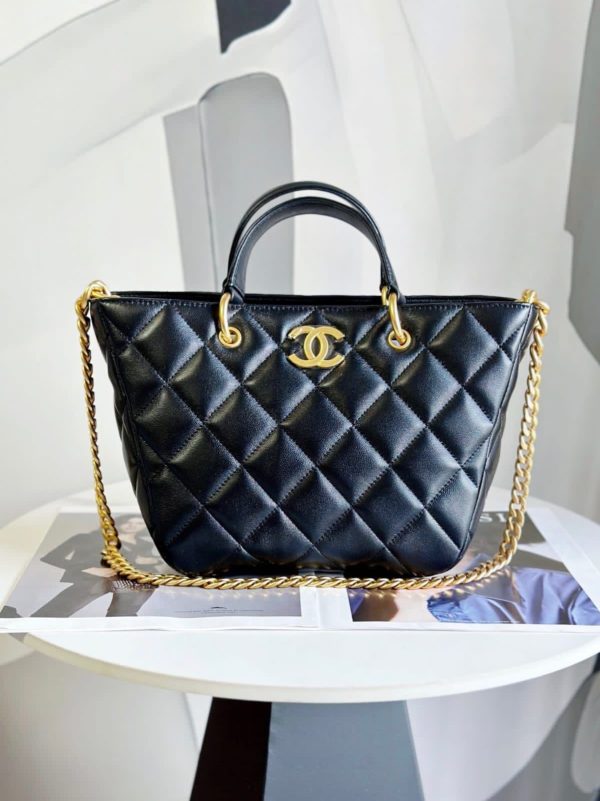 Chanel Plain Leather CC Logo Tote - Image 2