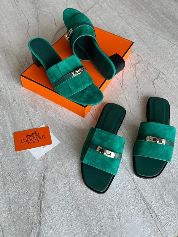 Hermes Giulia Flat Sandals In Calfskin - Image 7