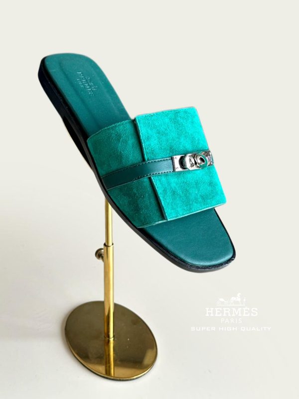 Hermes Giulia Flat Sandals In Calfskin - Image 20