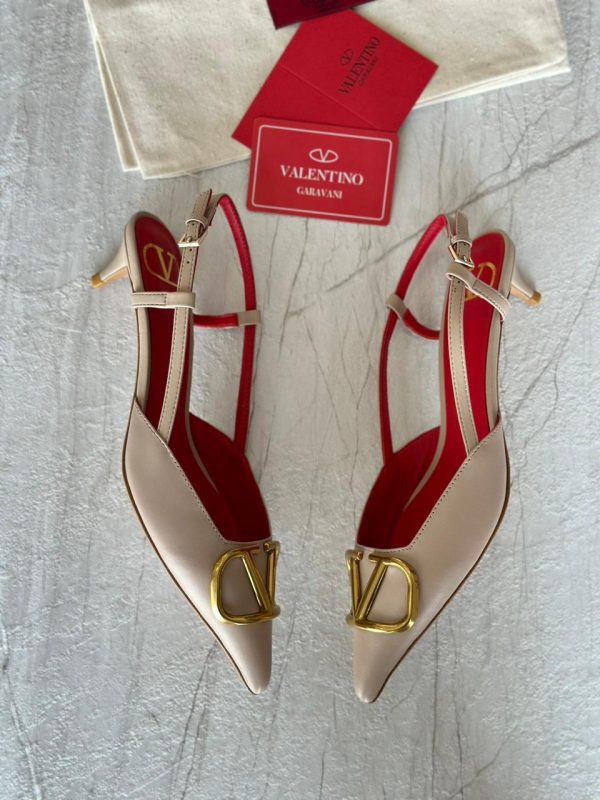 Valentino Garavani Leather Vlogo Slingback Pumps - Image 9