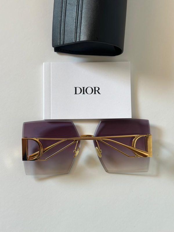 Dior 30 Montaigne Sunglasses For Women - Image 3