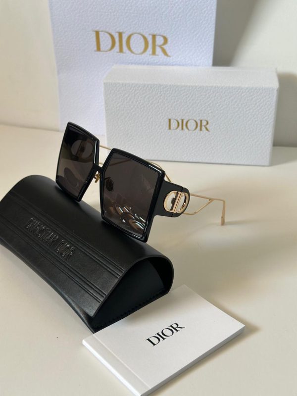 Dior 30 Montaigne Sunglasses For Women - Image 2
