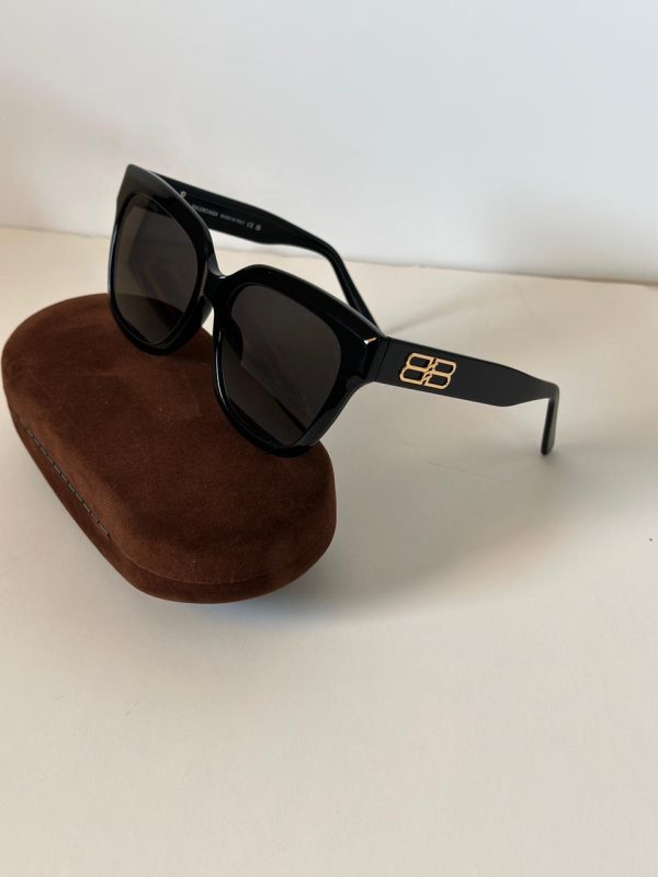 Balenciaga BB Black Sunglasses For Women - Image 3