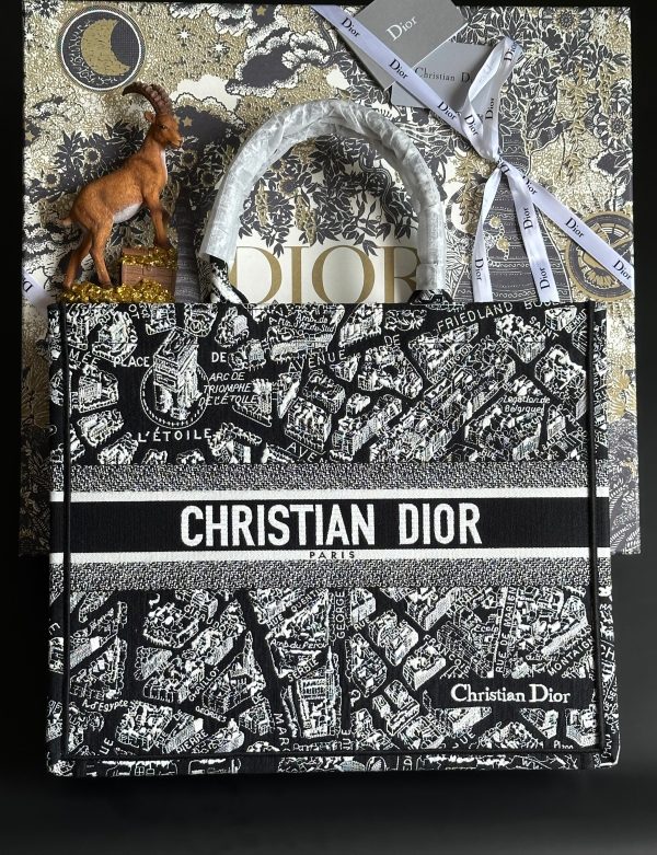 Dior Embroidery Large Book Tote - Image 7