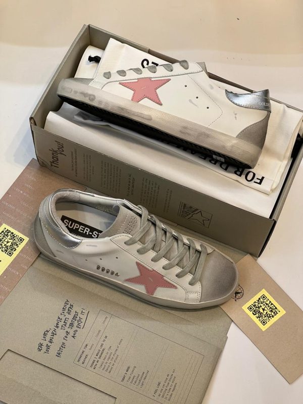 Golder Goose Deluxe Sneakers In White - Image 2