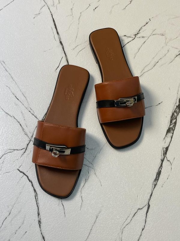 Hermes Casual Calfskin Giulia Sandals - Image 4