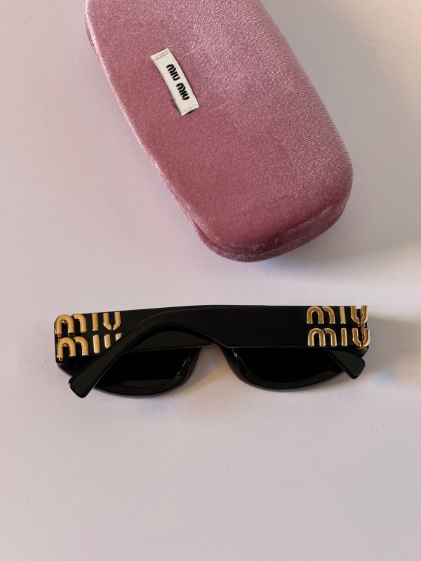 Miu Miu Eyewear Rectangular Frame Sunglasses - Image 5