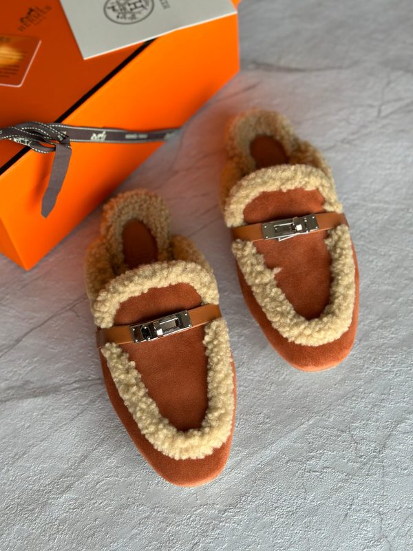 Hermes OZ Winter Warm Slides - Image 2
