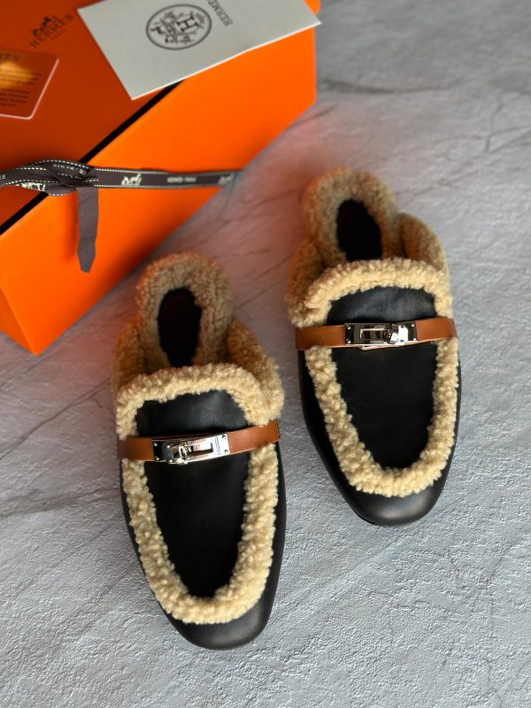 Hermes OZ Winter Warm Slides