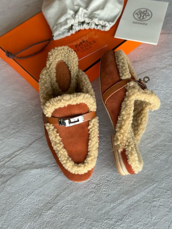 Hermes OZ Winter Warm Slides - Image 4