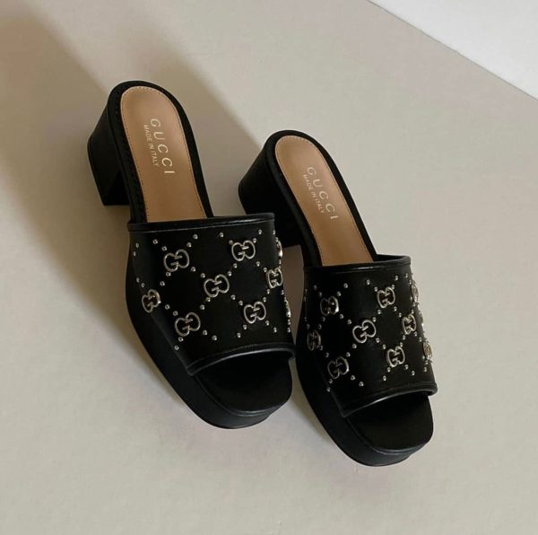 Gucci Logo Embellished Leather Platform Sandals - Image 2