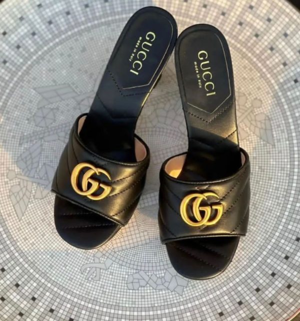 Gucci Marmont LogoEmbellished Leather Sandals