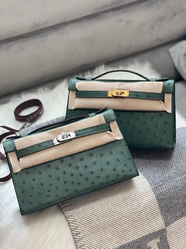 Hermes Kelly Pochette Ostrich Leather - Image 11
