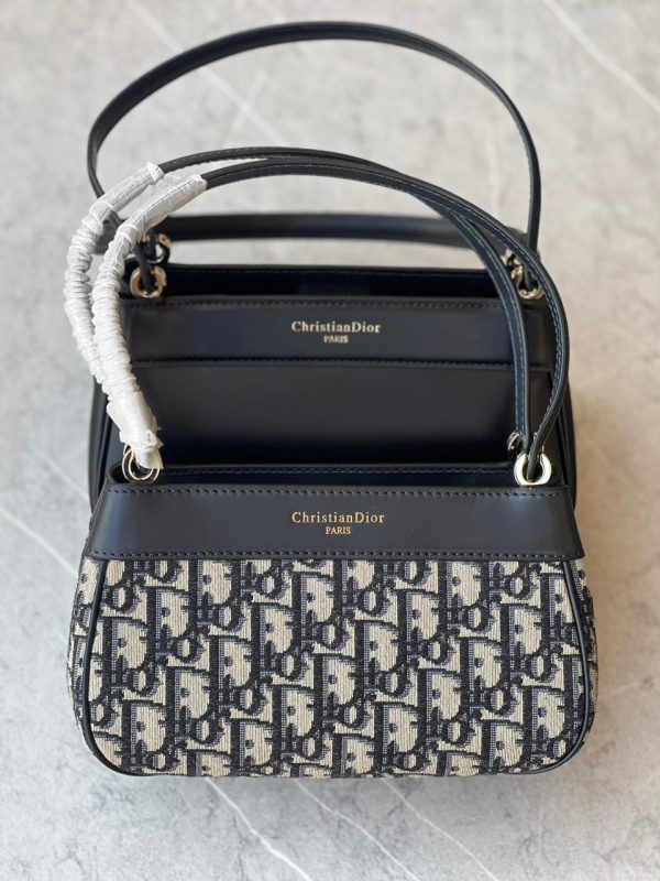 Dior Oblique Jacquard Small D Key - Image 5
