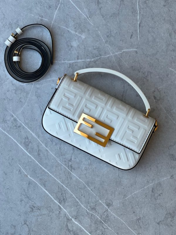 Fendi Baguette
