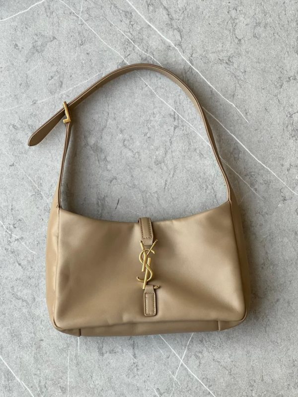 Yves Saint Laurent Le 5 A 7 Hobo Bag - Image 3