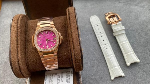 Patek Philippe Nautilus Ladies - Image 3