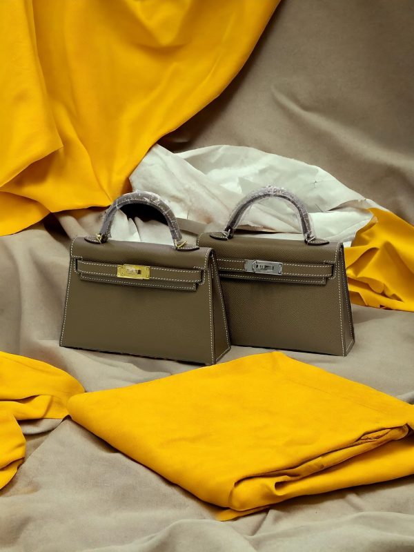 Hermes Mini Kelly Epsom Handbag - Image 4