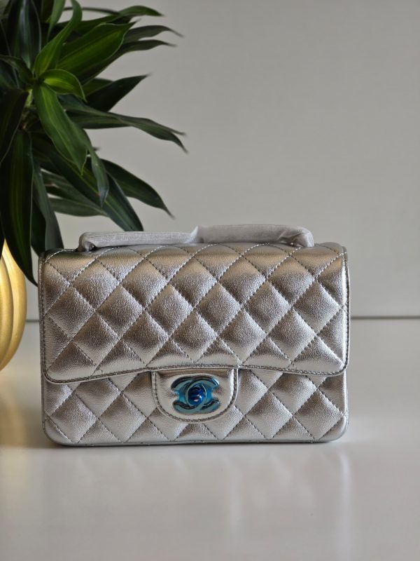 Chanel Medium Classic Flap Bag - Image 12