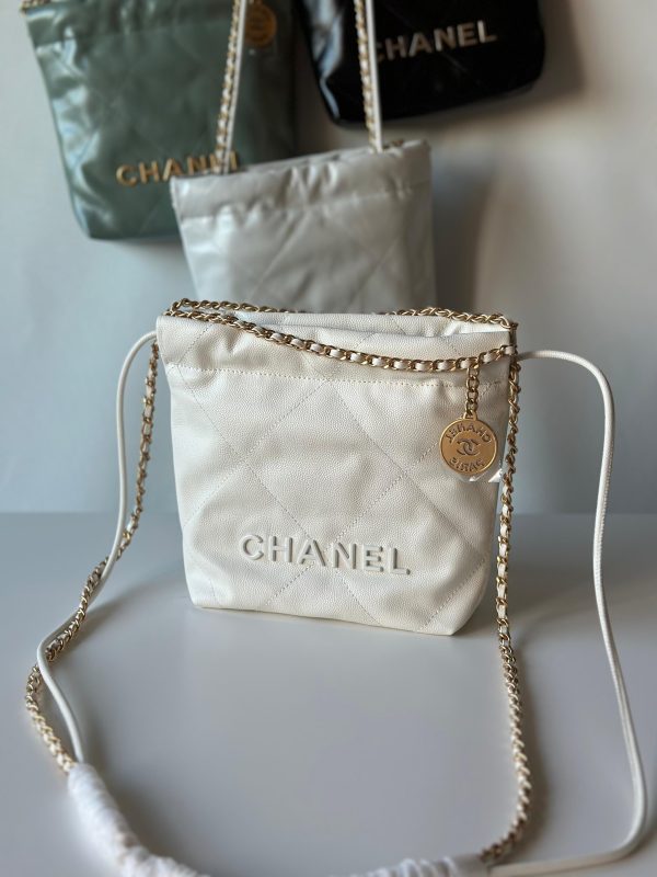 Chanel 22 Leather Mini Handbag - Image 5
