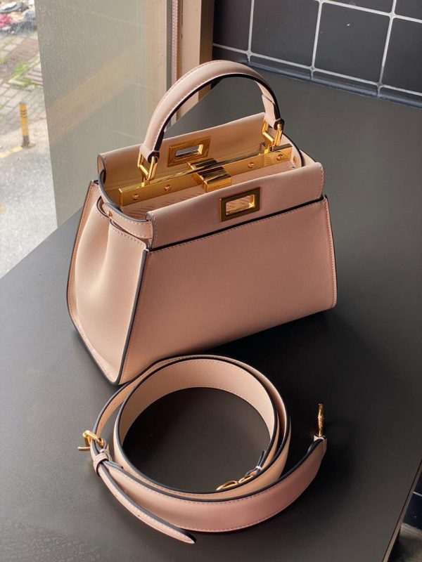 Fendi Peekaboo Iseeu Small Bag - Image 4