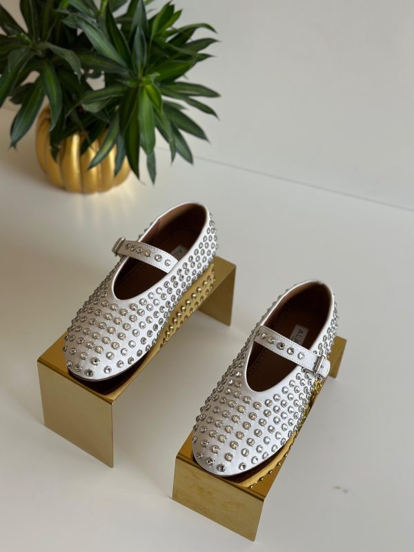 Alaia Rhinestone Embellished Leather Ballerina Shoes - Image 5