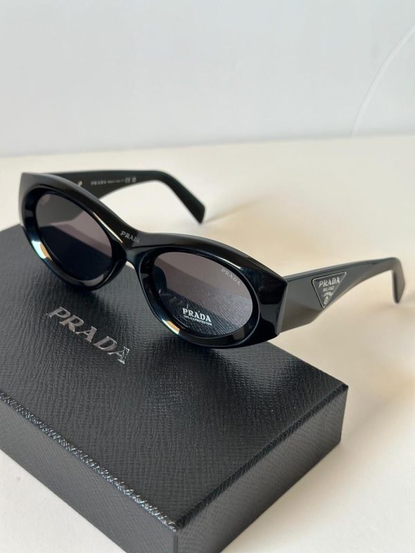Prada PR 20ZS Sunglasses - Image 3