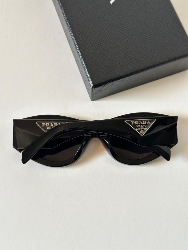Prada PR 20ZS Sunglasses - Image 6