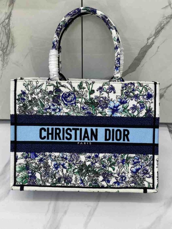 Dior Book Tote Medium
