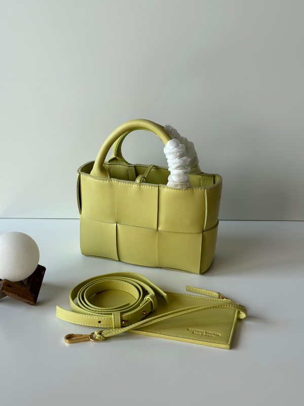 Bottega Veneta Arco Mini Bag