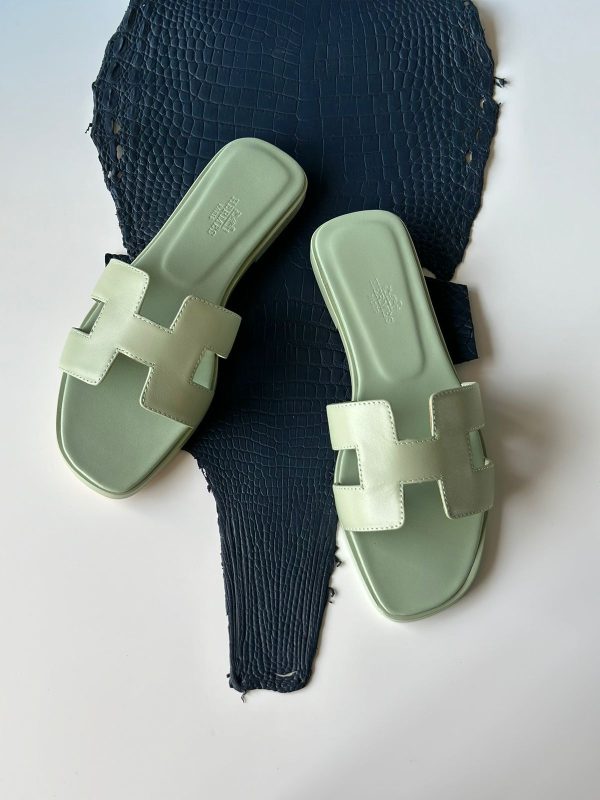 Hermes Leather Oran Flat Sandals - Image 2