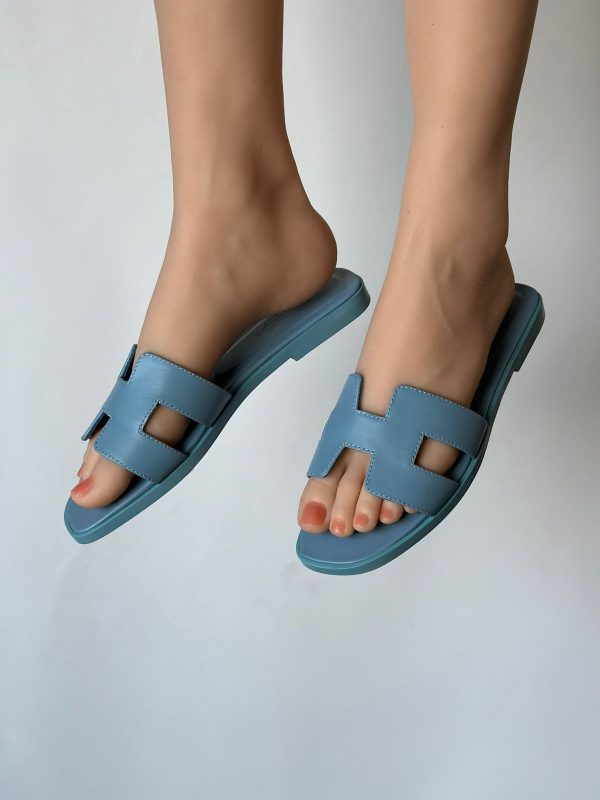 Hermes Leather Oran Flat Sandals - Image 5