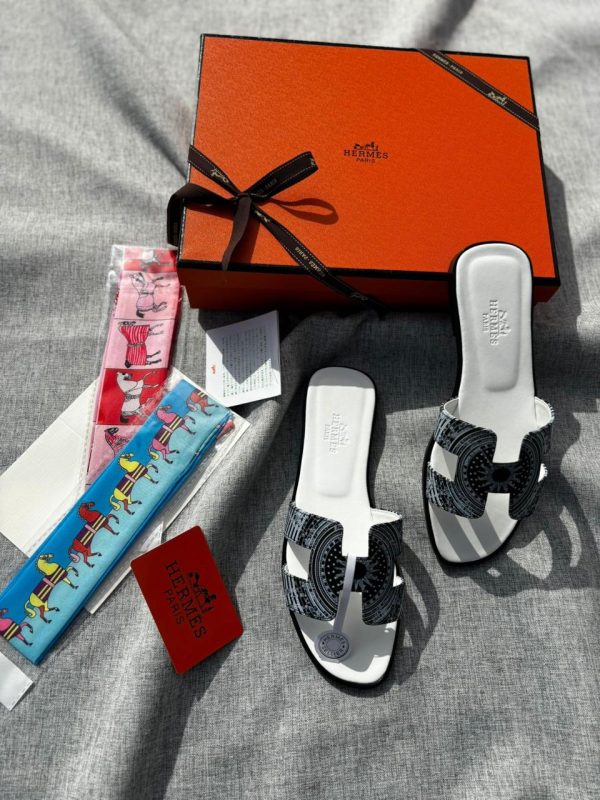 Hermes Calfskin Brode Oasis Sandals - Image 2