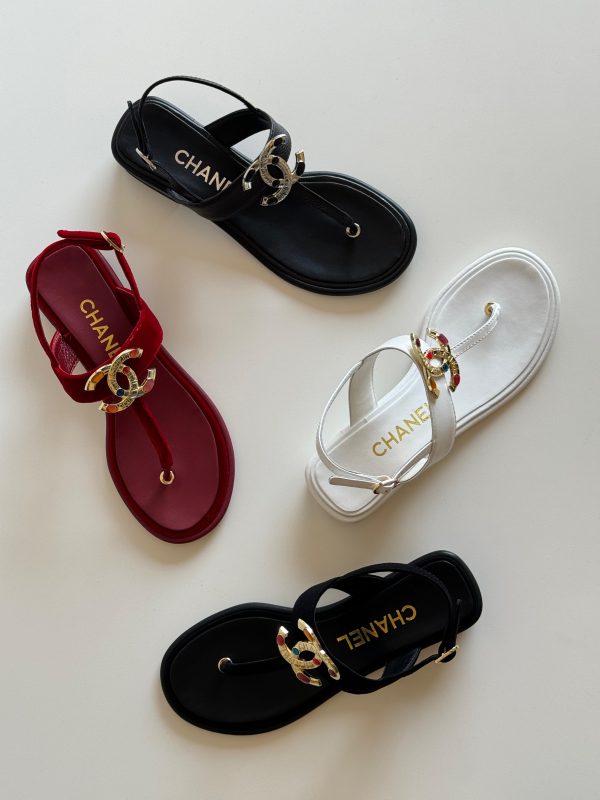 Chanel Pearl Interlocking CC Logo Slingback Sandals