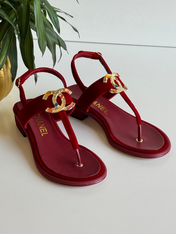Chanel Pearl Interlocking CC Logo Slingback Sandals - Image 3