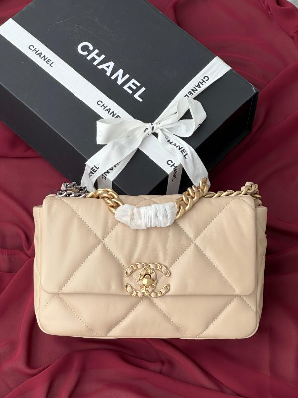 Chanel Medium 19 Flap Bag