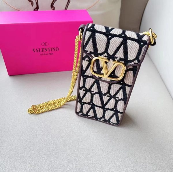 Valentino Loco Phone Case Leather With Chain - Image 9