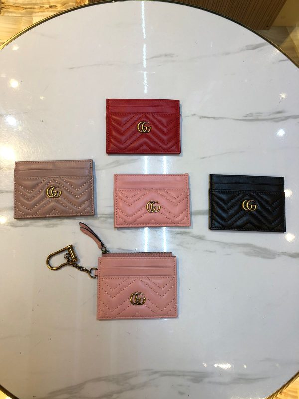 Women Gucci GG Marmont Leather Card holder - Image 6