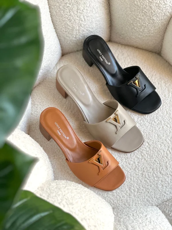 Women Louis Vuitton LV Capri Loafer - Image 5