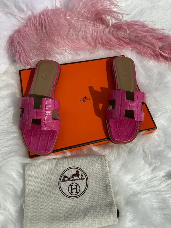 Hermes Oran Sandal In Crocodile Leather - Image 2