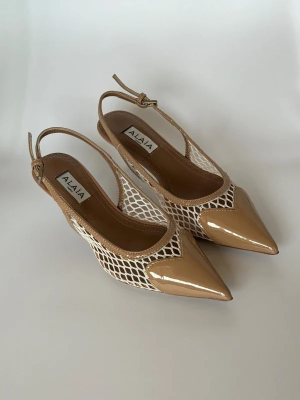 ALAÏA Woman Le Coeur Slingback Heels