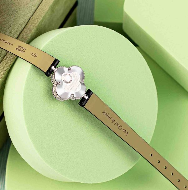Van Cleef And Arpels Alhambra Watch - Image 5