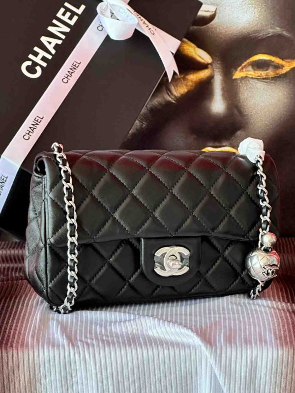 Chanel Pearl Crush Mini Rectangular Flap Bag - Image 6