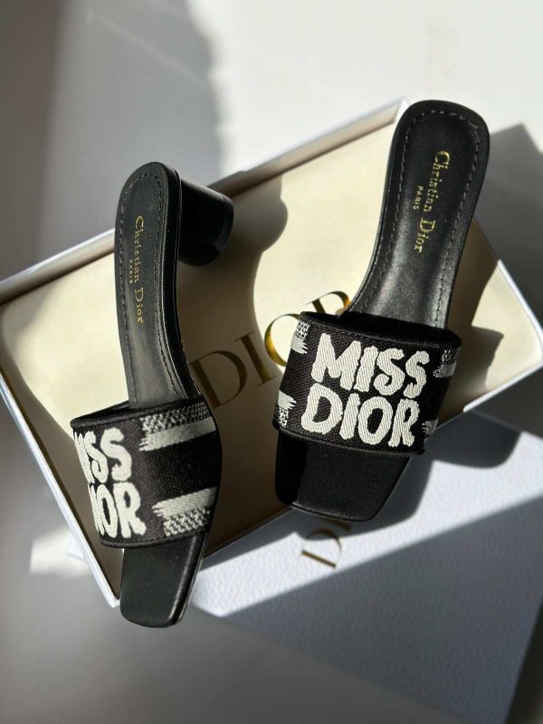 Dway Slide Embroidered Cotton Miss Dior Allover Motif - Image 6
